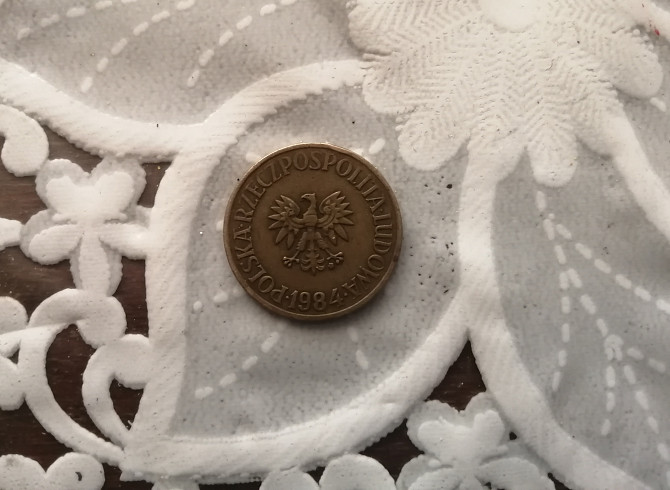 Продам польскую монету 5 злотых 1984 год и 1 пенни королевы Елизаветы 2007 год Усть-Каменогорск - изображение 2