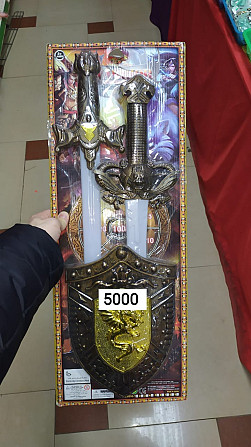 2 меча и щит игрушки Астана (Нур-Султан) - изображение 1