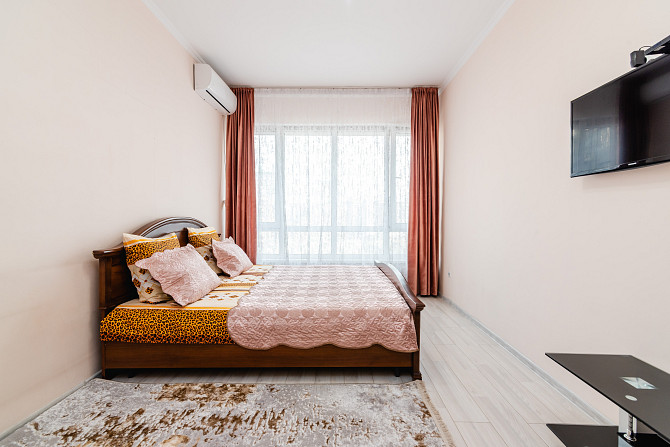 Сдам 1-комнатную квартиру, посуточно Алматы - изображение 1