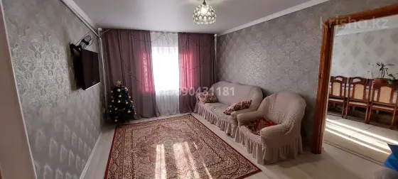 Продам 8-комнатный дом, 11111111111 м2 Алматы