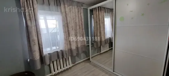 Продам 8-комнатный дом, 11111111111 м2 Алматы