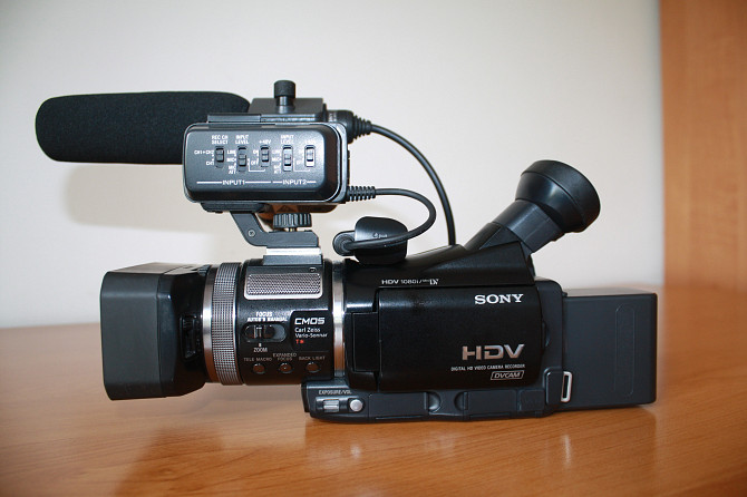 Продается видеокамера SONY в полном комплекте . Тараз - изображение 1