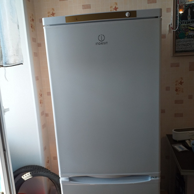 Продам холодильник 2х камерный индезит Астана (Нур-Султан) - изображение 1