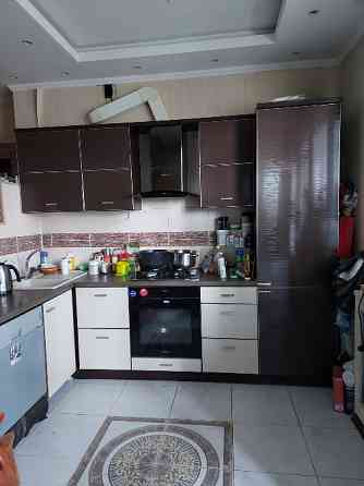 Продам кухонный гарнитур с холодильником Алматы