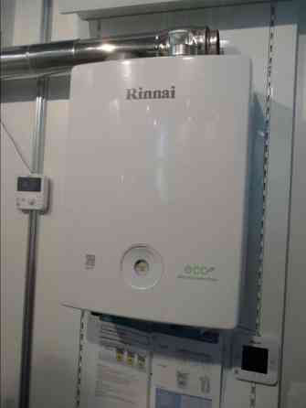 Газовый котел Rinnai на стене