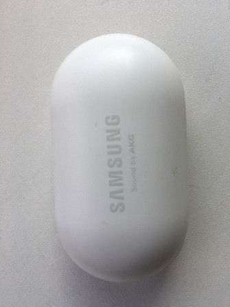 Зарядный кейс Samsung