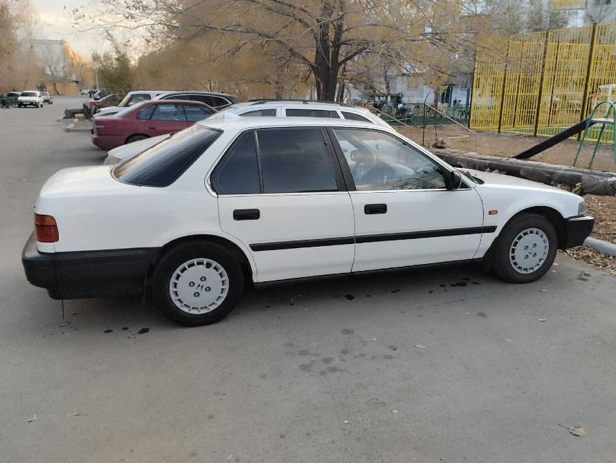 Автомобильдің бүйірлік көрінісі