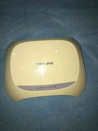 Маршрутизатор TP-LINK сверху