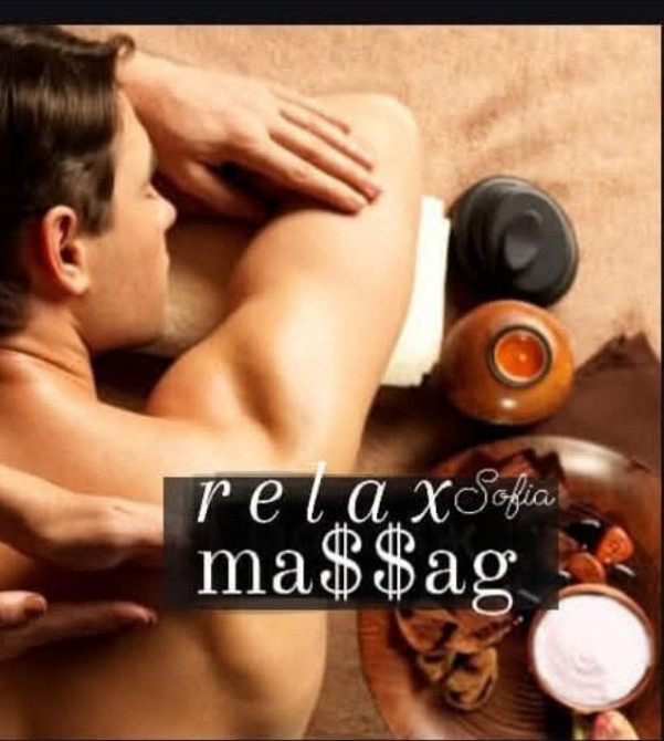 Массаж в расслабляющей обстановке, использование эфирных масел и натуральных компонентов для ухода за кожей