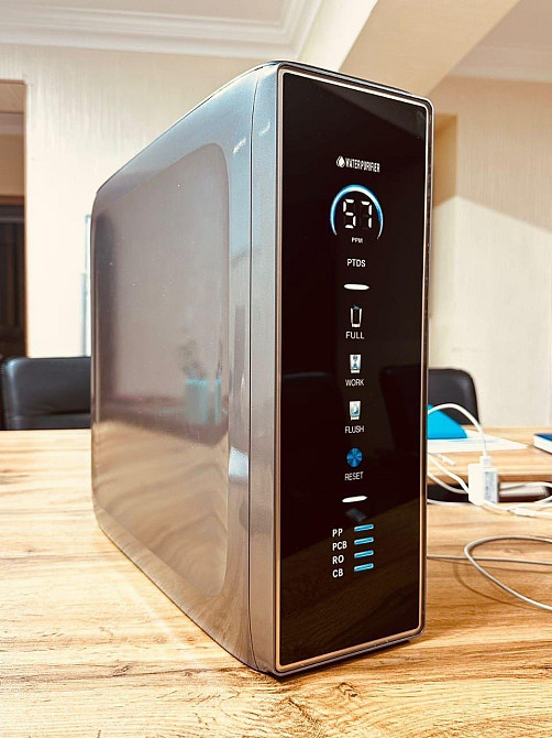 Современный многофункциональный кухонный комбайн с цифровым дисплеем и интуитивным управлением