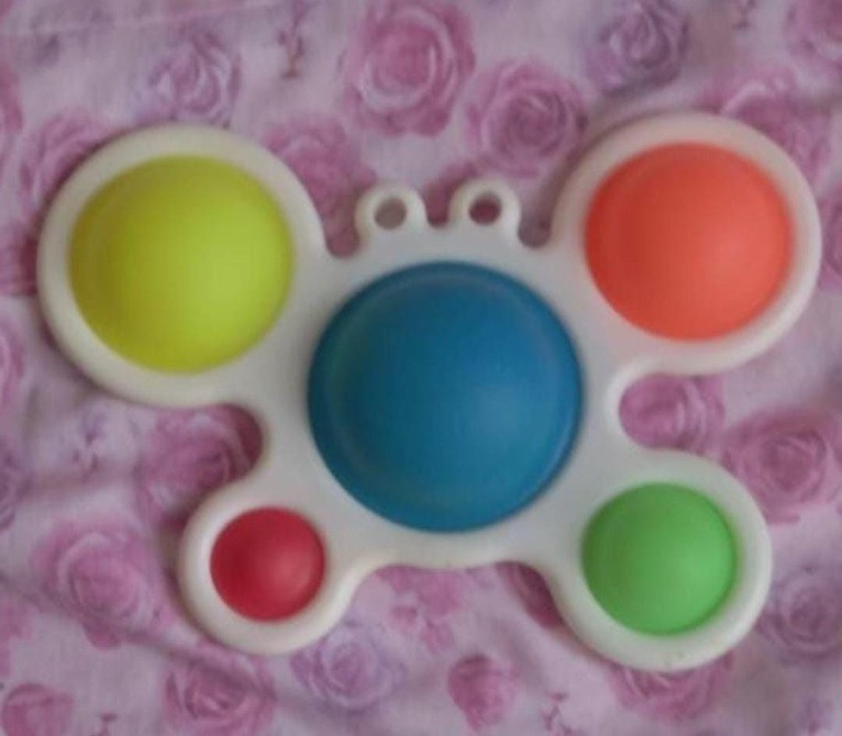 Бабочка пішінді антистресс ойыншығы түрлі-түсті көпіршіктерімен