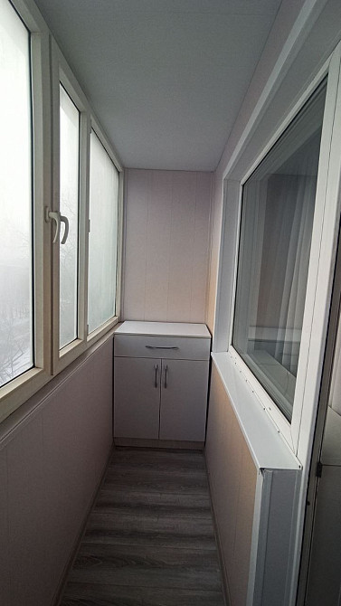 Лоджия с шкафом