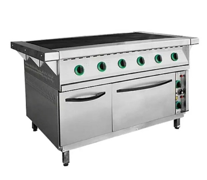 Профессиональная кухонная плита с жарочной поверхностью и несколькими газовыми конфорками для ресторанов и кафе