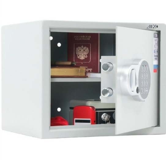 Ашық сейфтің ішіндегі құжаттар мен заттардың детальдары