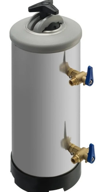 Бойлер с двумя кранами, выполненный из нержавеющей стали, предназначенный для нагрева воды