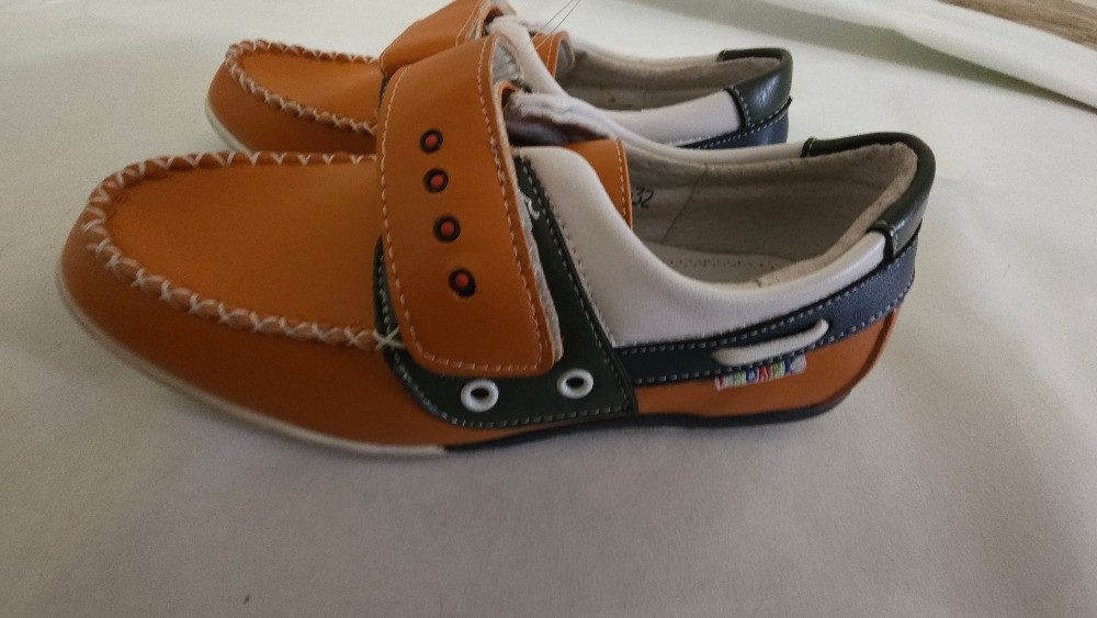 Обувь для детей с удобной и прочной подошвой