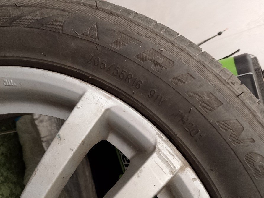 205/55R16 таңбасы бар шина