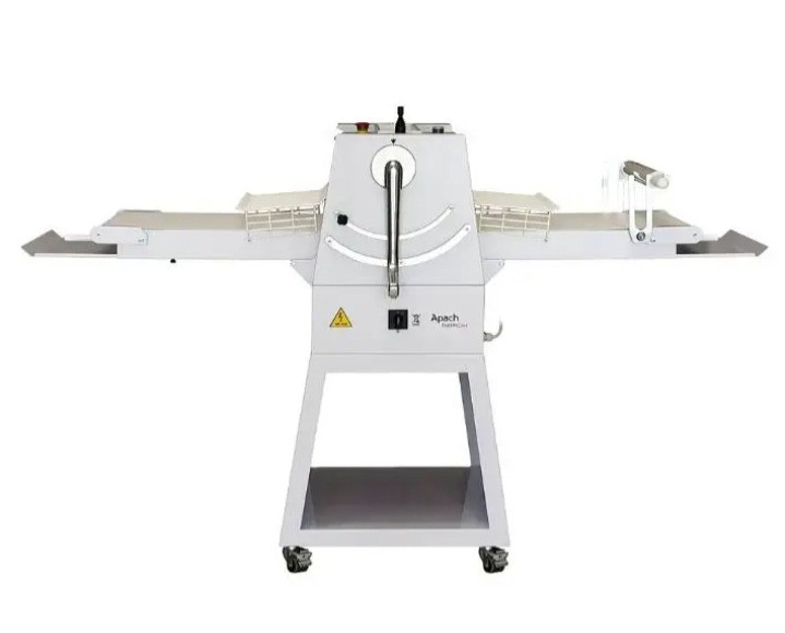 Машина для нарезки теста с регулируемыми ножами