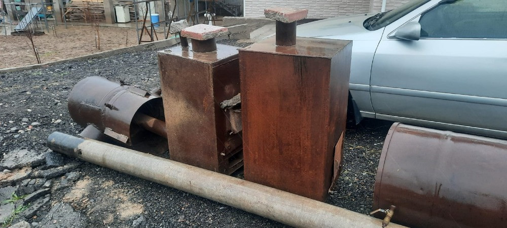 Ескі жабдық жердегі материалдарды өңдеу немесе қайта өңдеу үшін