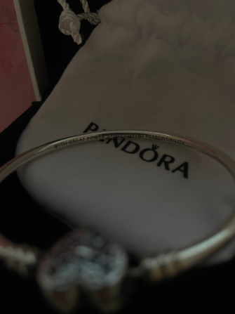 Браслет Pandora с надписью 