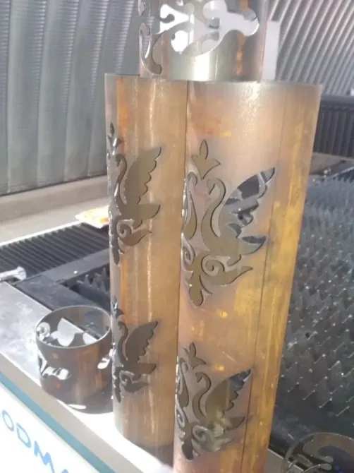 Лазерлік кесумен өндірілген металдан жасалған бұйымдар