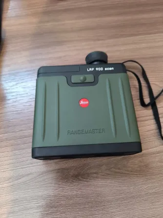 Оптический дальномер Leica Rangemaster 400 с зеленым корпусом