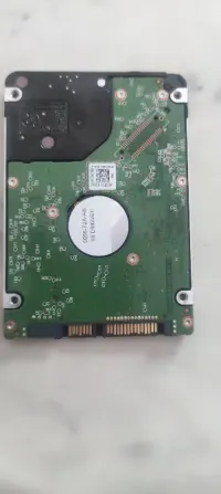 Жесткий диск Western Digital с емкостью 1 ТБ, вид сзади