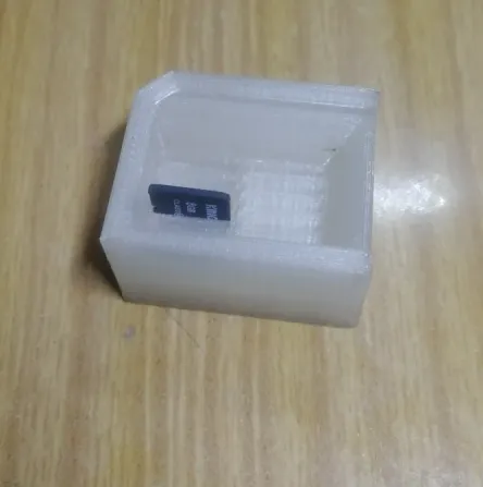 Коробка для адаптера microSD с помещенным картриджем