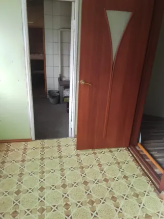вход в помещение с дверью