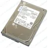 Toshiba 2.5 дюймдік қатты диск, сериялық нөмірі мен техникалық сипаттамалары бар жапсырмасы.