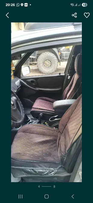 Интерьер автомобиля, передние сиденья