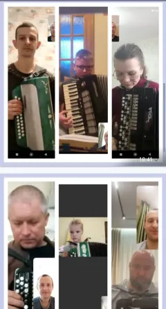 Баянда ойнаудың видео сабағына қатысушылар, аспаптарын көрсетіп жатыр