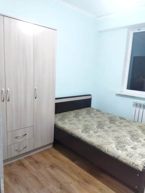 Координаты комнаты с односпальной кроватью и шкафом