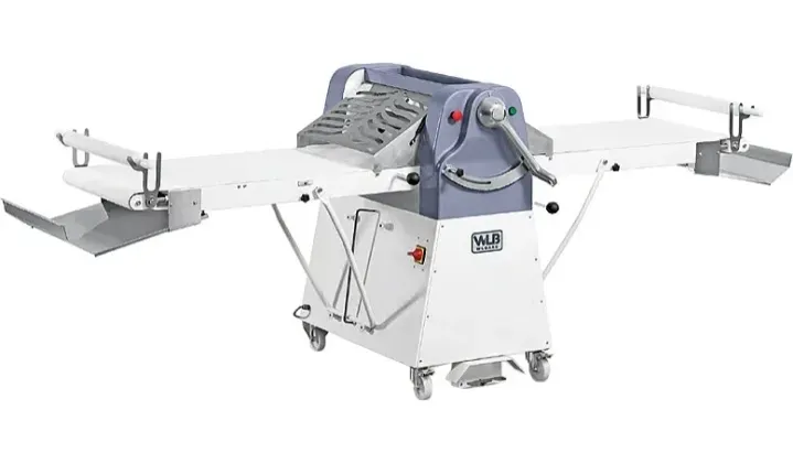 Машина для нарезки теста с двумя боковыми консольными столами для раскатки