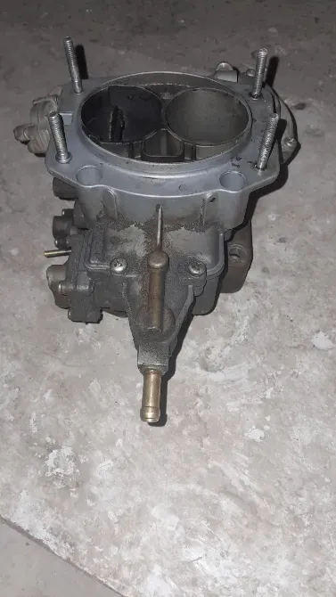 Карбюратор с фокусом на выходных каналах