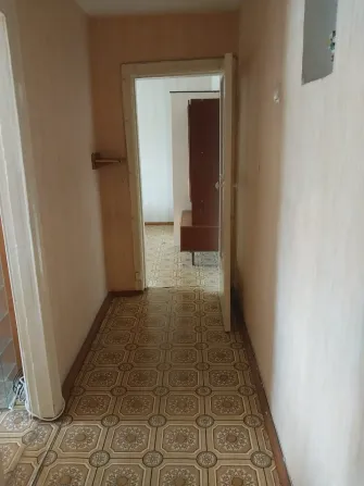 Коридор с дверями