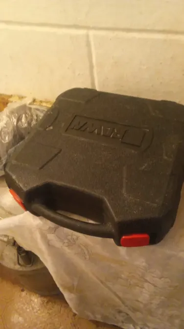 Инструмент үшін қара пластикалық контейнер