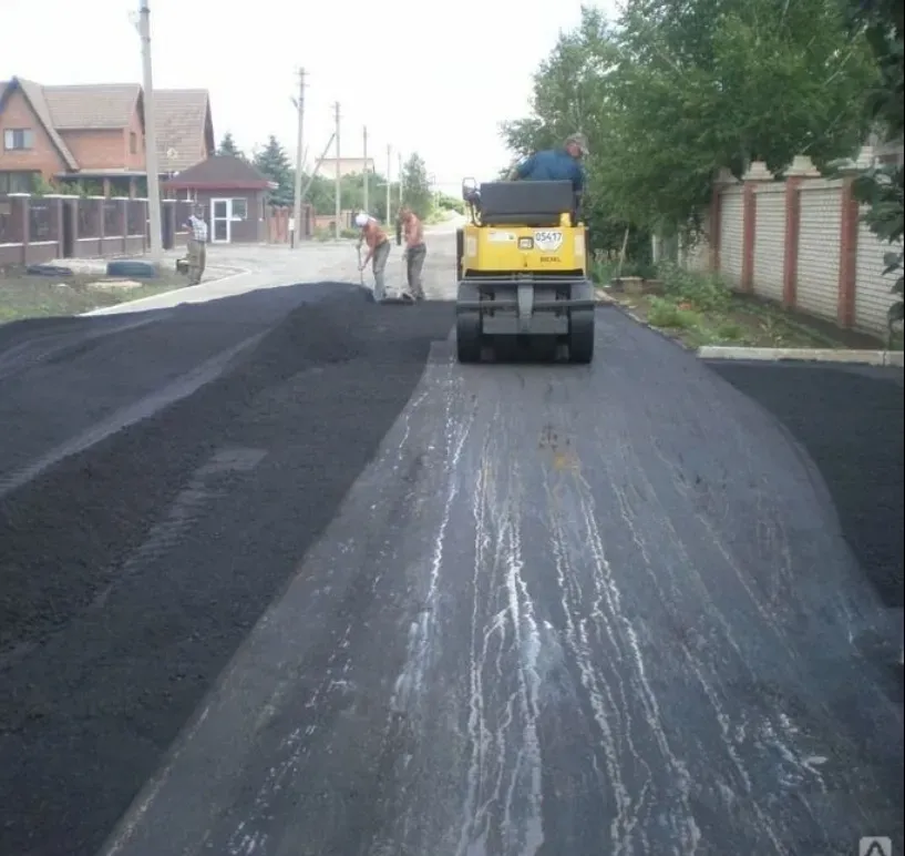Жолдарды асфальттау процесі жол каткасын пайдалану арқылы