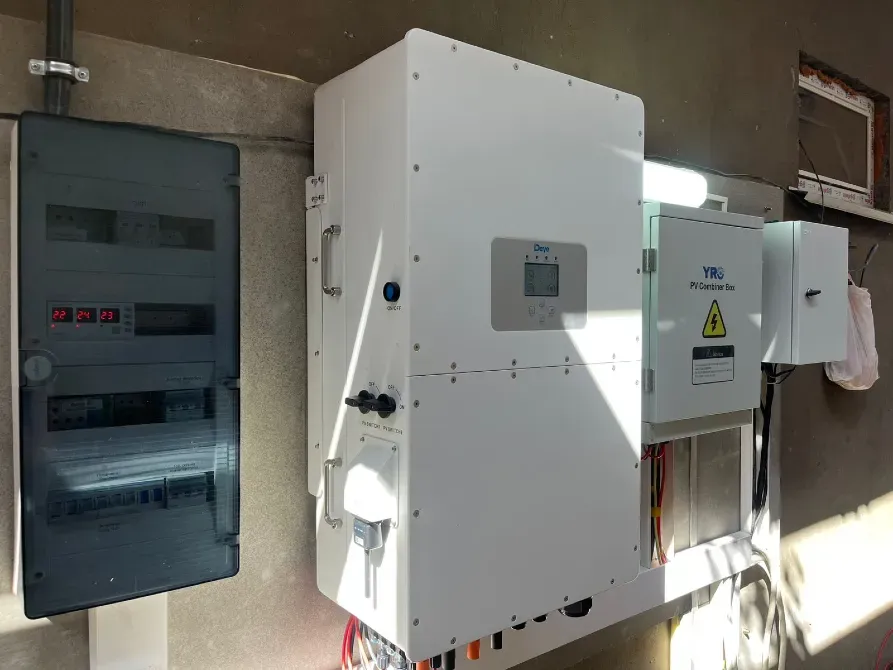 Қабырғаға күн инверторын және электрлік щитты орнату