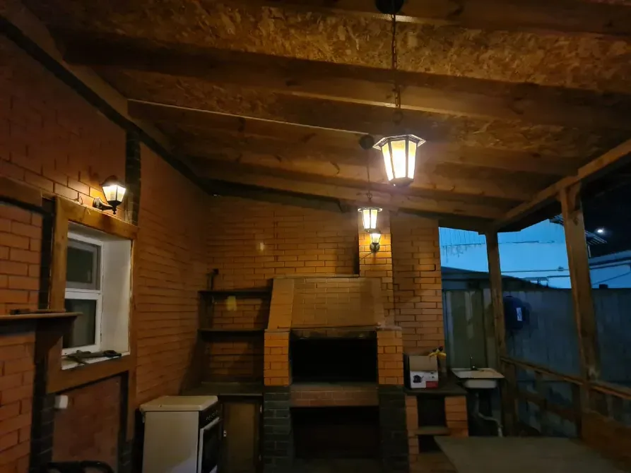 Продаётся мансардный дом в центре города. Атырау - изображение 1