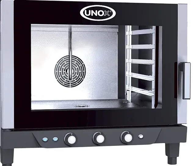 Профессиональная печь UNOX с прозрачной дверцей и внутренней вентиляцией. Просторная камера для готовки, удобное управление с поворотными переключателями