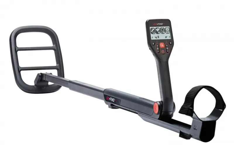 Металлоискатель с длинной ручкой и панелью управления, предназначенный для поиска металлических предметов