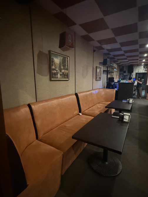 Ыңғайлы дивандар мен столдар