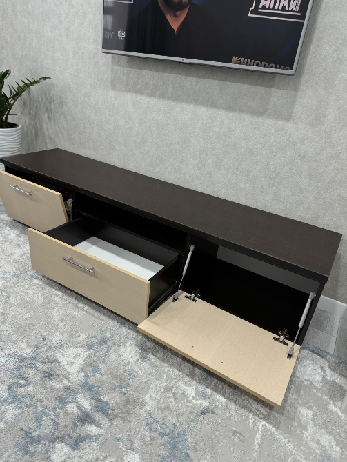 Ашық жәшіктері бар заманауи дизайнды ТВ-тумба