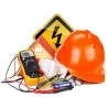 Электромонтаж құралдары, оның ішінде мультиметр, қорғаныс шлемі және жоғары кернеу туралы ескерту белгілері