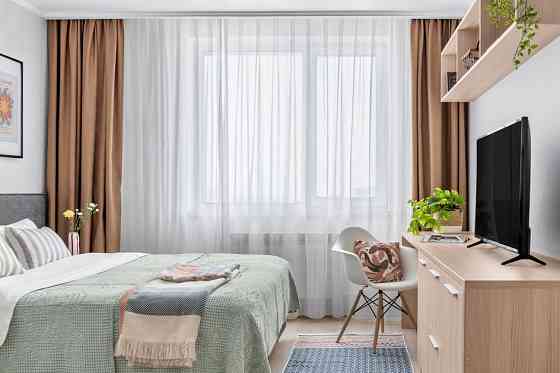 Современная однокомнатная квартира с кухней и зоной отдыха