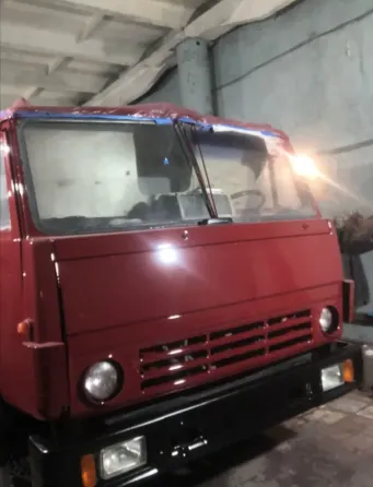 Покраска красного автомобиля в автосервисе