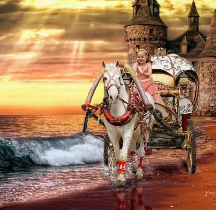 Девочка в платье едет на карете с лошадью на фоне моря и замка