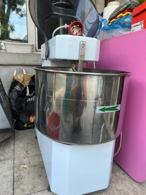 Общий вид миксера Fimar сбоку