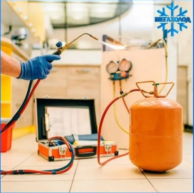 Газ баллоны мен тоңазытқыш контуры бойынша жұмыс істейтін құрал-жабдықпен мастер